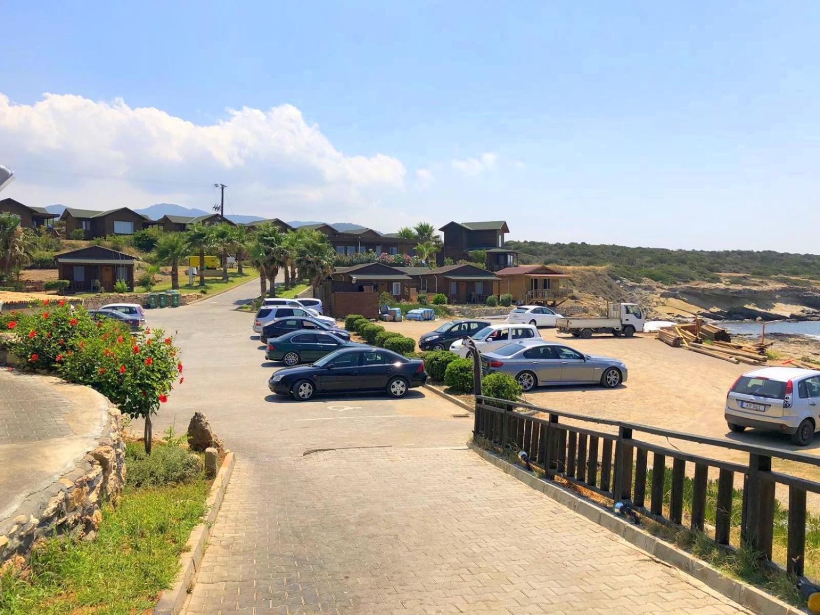Zambak Holiday Village & Restaurant Superb Seafront Location ! Agios Georgios  Kültér fotó