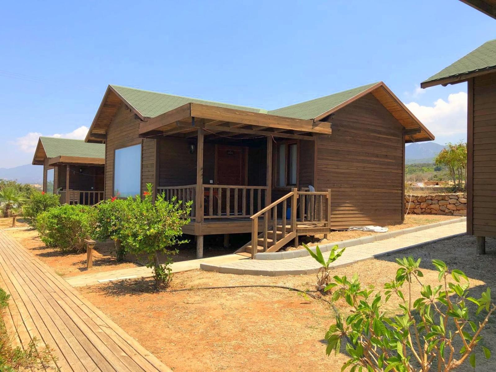 Zambak Holiday Village & Restaurant Superb Seafront Location ! Agios Georgios  Kültér fotó