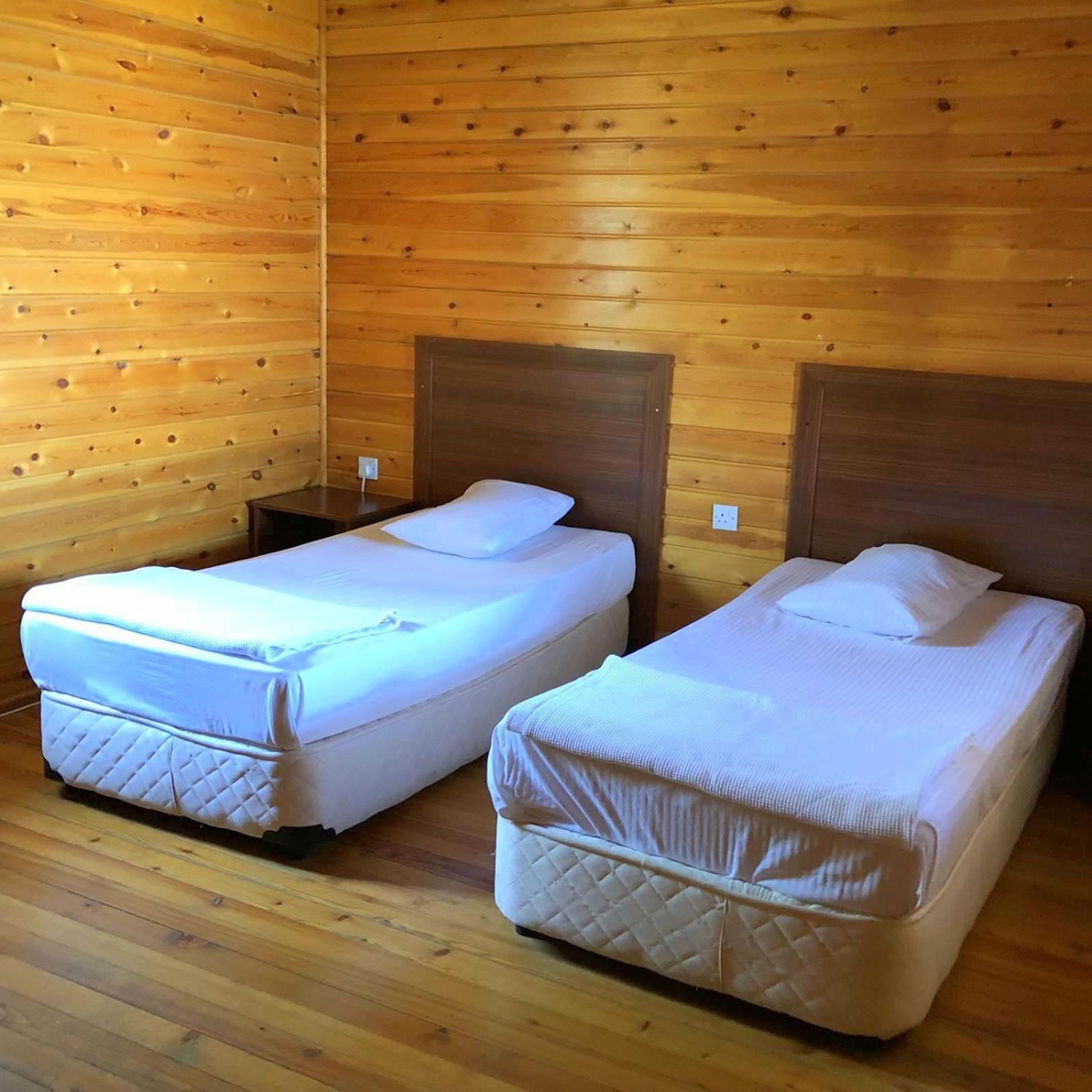 Zambak Holiday Village & Restaurant Superb Seafront Location ! Agios Georgios  Kültér fotó